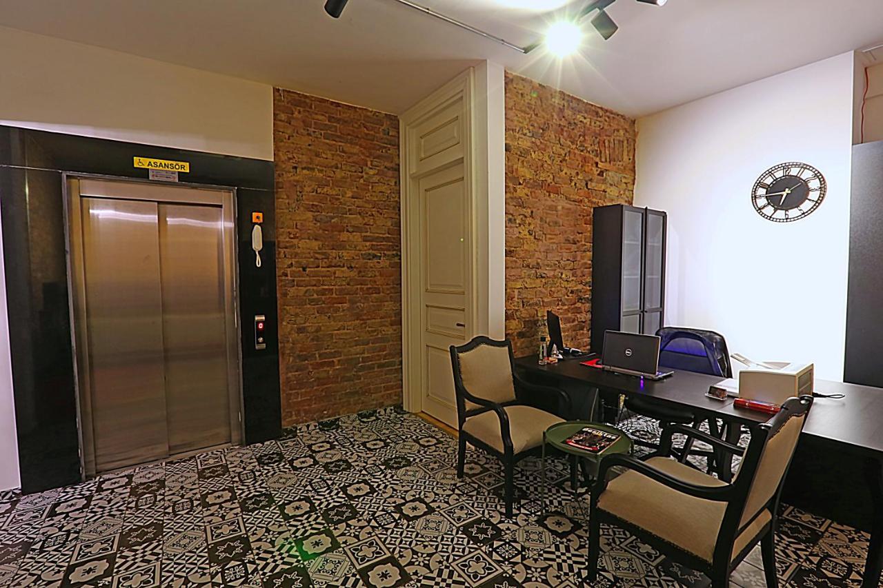 Istanbul Taksim Istiklal Street Kamil Hotel - Historical Bagian luar foto