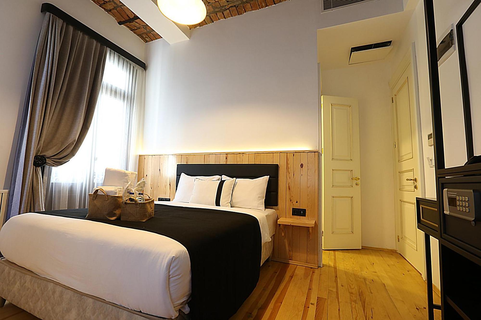 Istanbul Taksim Istiklal Street Kamil Hotel - Historical Ruang foto