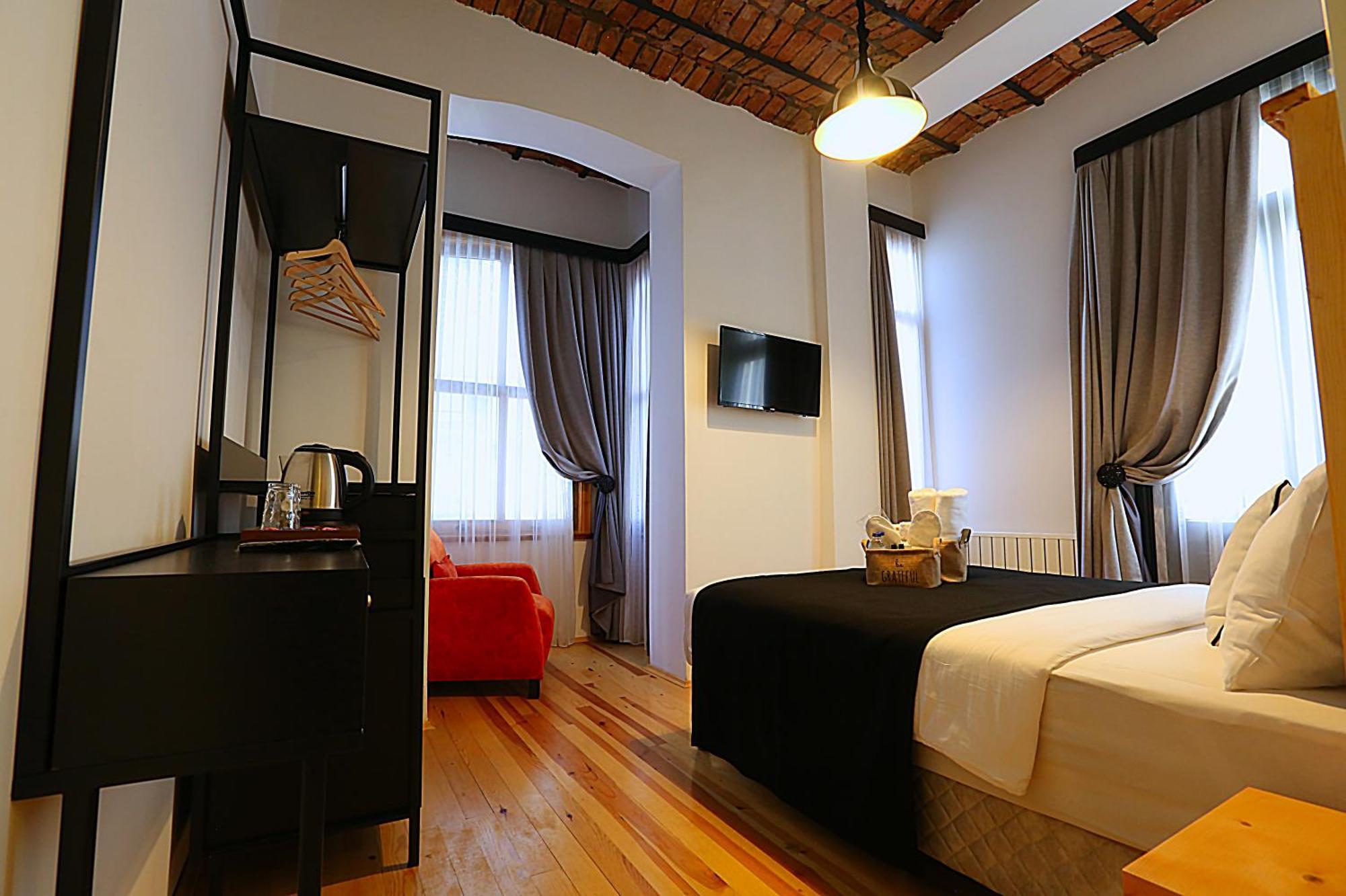 Istanbul Taksim Istiklal Street Kamil Hotel - Historical Ruang foto
