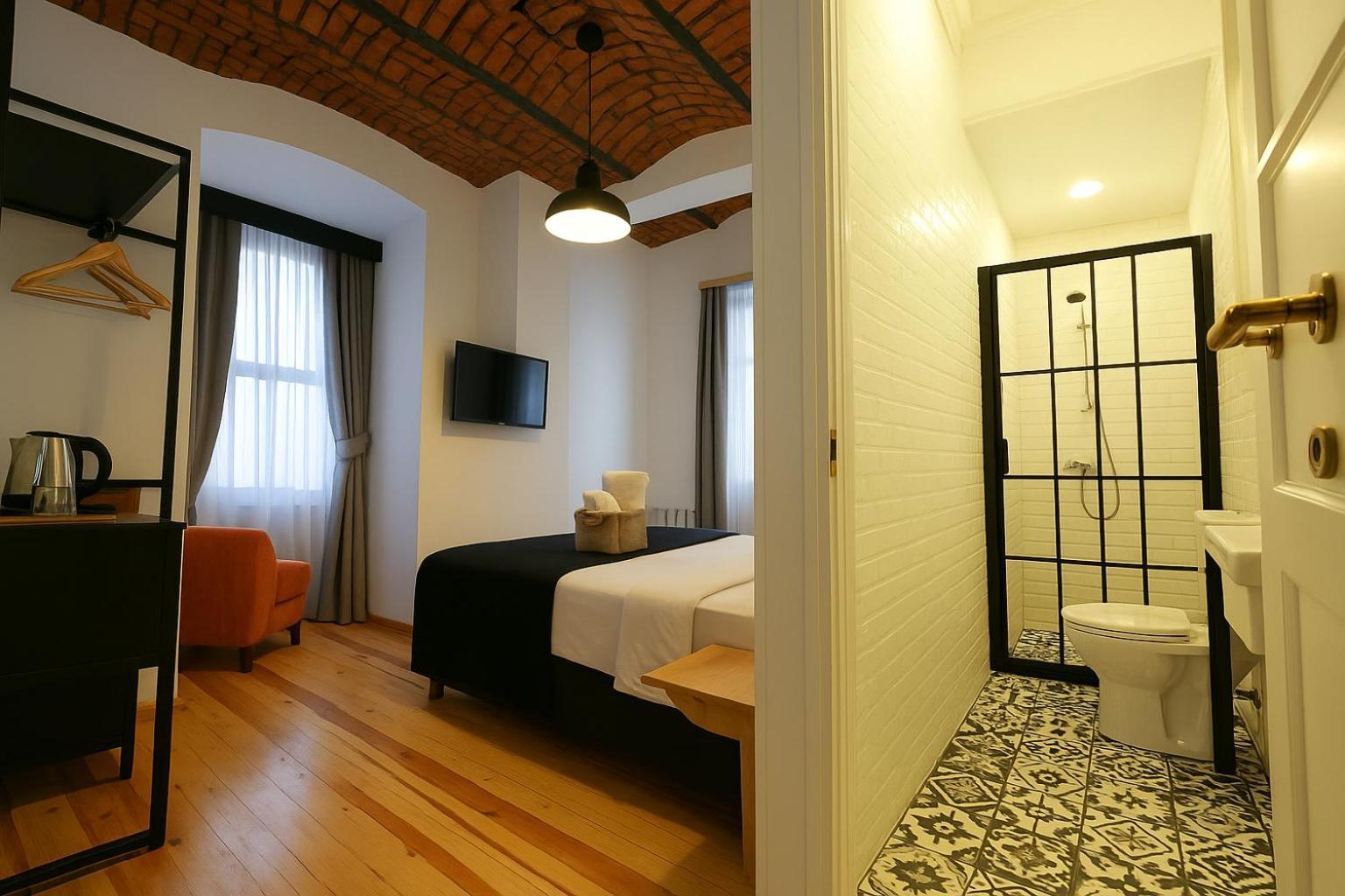 Istanbul Taksim Istiklal Street Kamil Hotel - Historical Bagian luar foto
