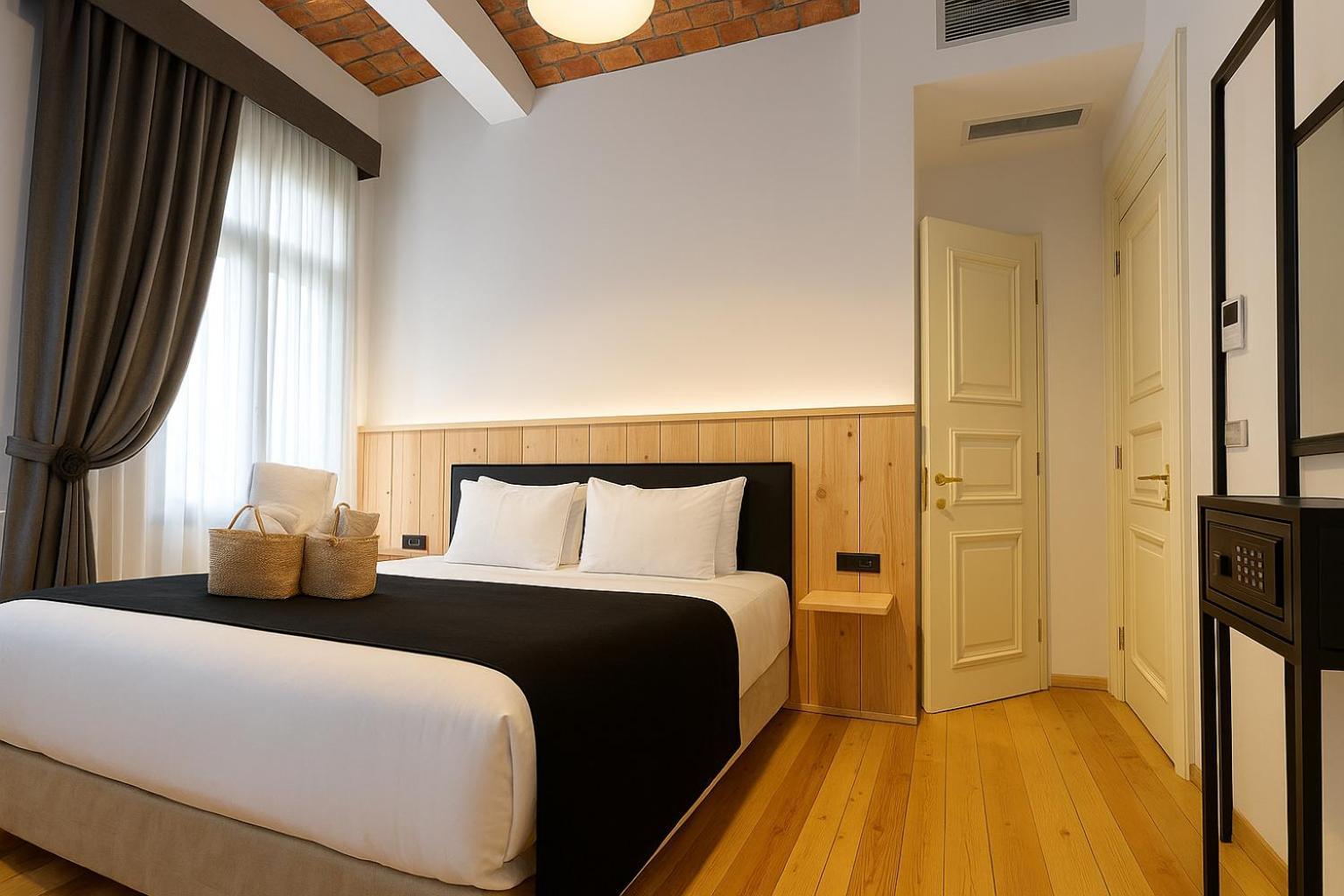 Istanbul Taksim Istiklal Street Kamil Hotel - Historical Bagian luar foto