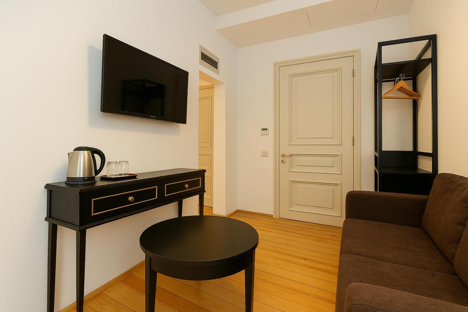 Istanbul Taksim Istiklal Street Kamil Hotel - Historical Bagian luar foto